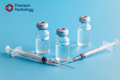 Ампулы со шприцом